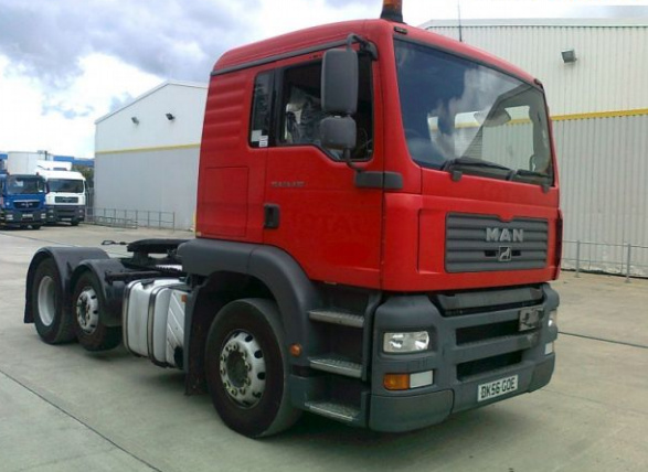 MAN 24.430 6x2/2 RHD Tractor Unit (Petregs) - Govsales of mod surplus ex army trucks, ex army land rovers and other military vehicles for sale